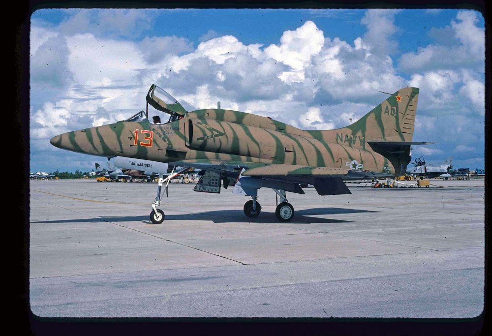 A-4E_152070_AD-13_VF-45_191992-94_Pos_KeyWest_LF_A-1651__Sm.jpg